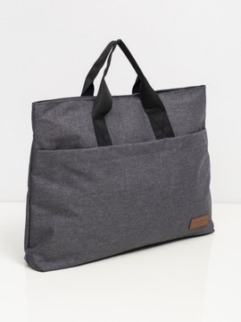 Большая и вместительная спортивная сумка для ноутбука с диагональю 15 дюймов.