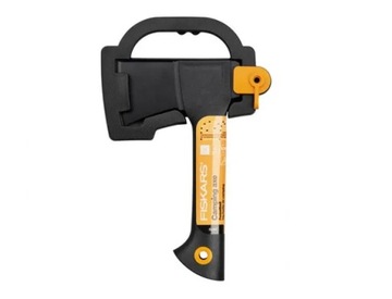 Походный топор Fiskars Solid.