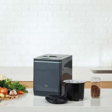 Электрический компостер Sage The Food Cycler SWR550, черный