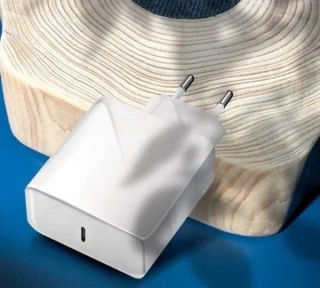 Зарядное устройство Forcell с разъемом USB-C Type C 3A 45W PD QC 4.0 Белый