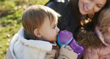 Avent Philips Kubek ze słomką 9m+ 200ml Girl