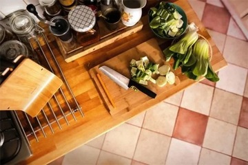 Нож FISKARS FF Santoku 1057536 азиатского типа
