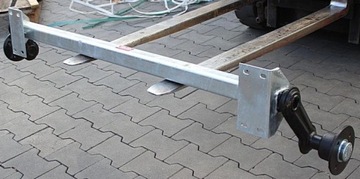 Ось KNOTT без тормозов для лодочного прицепа 750кг 1190мм 1623мм 4х100