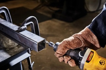 Регулируемая прямошлифовальная машина DeWalt DWE4997 1300 Вт.