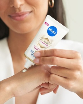 NIVEA CELLULAR LUMINOUS 630 КРЕМ ДЛЯ РУК SPF 15