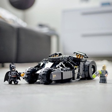 LEGO 76239 DC Super Heroes — Неваляшка Бэтмена: Битва с Пугалом