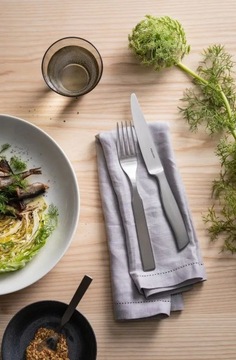 FISKARS Набор столовых приборов из цельнометаллической стали, 16 предметов 1054778