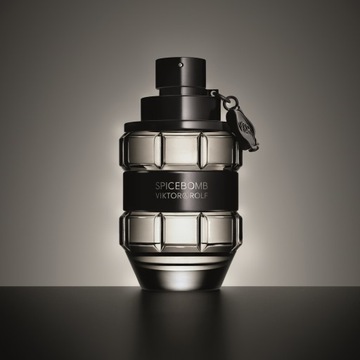 Туалетная вода Victor & Rolf Spicebomb 90 мл