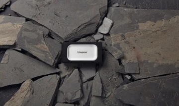 Портативный твердотельный накопитель KINGSTON XS2000 емкостью 1 ТБ