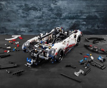 LEGO Technic Porsche 911 RSR 42096