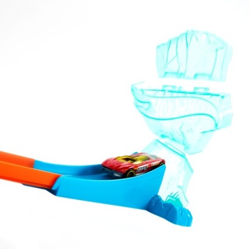 Набор ледяных трасс Hot Wheels Track Builder с машинкой HKX40