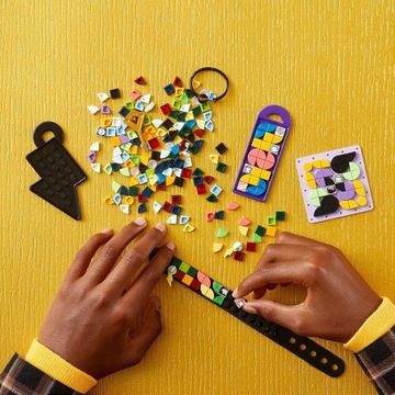 Блоки DOTS 41808 Набор аксессуаров «Хогвартс»