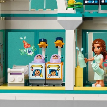 LEGO Friends 42621 Городская больница Хартлейк