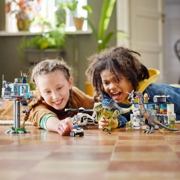 LEGO Jurassic World 76949 Атака гиганотозавра и теризинозавра