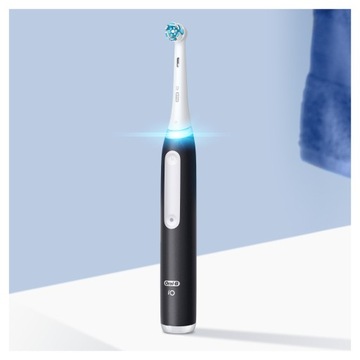НЕИСПОЛЬЗОВАННАЯ ЗУБНАЯ ЩЕТКА ORAL-B iO SERIES 3