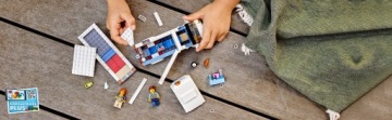 Туристический кемпер LEGO City 60283