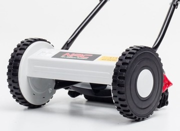 Ручная катушечная газонокосилка NAC 30см 5 закаленных лезвий LIGHT 15-42 мм