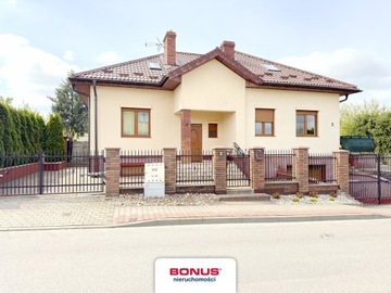 Dom, Włodawa, Włodawa, 261 m²