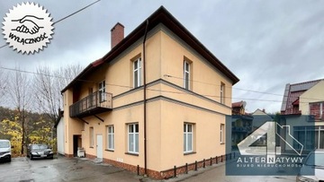 Dom, Sucha Beskidzka, Suski (pow.), 500 m²