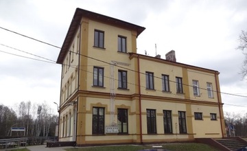 Komercyjne, Suchedniów, 45 m²