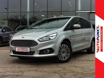 FORD S-Max TITANIUM