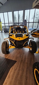 CAN AM MAVERICK R XRS 77