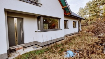 Dom, Żółwin, Brwinów (gm.), 195 m²