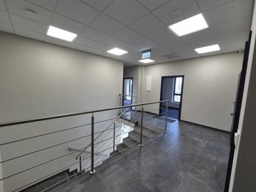 Magazyny i hale, Łomianki, 1004 m²