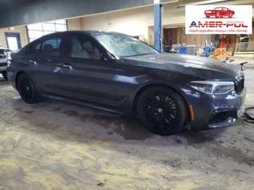 BMW Seria 5 2018, 4.4L, 4x4, M550, porysowany ...