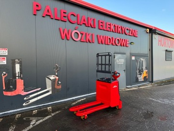 Paleciak elektryczny Linde T 18 z 2017 r wózek linde