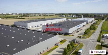 Magazyny i hale, 9900 m²