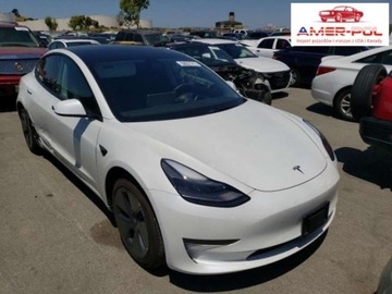 Tesla Model 3 2022, RWD, od ubezpieczalni