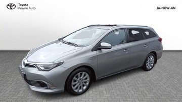 Toyota Auris 1.8 HSD Prestige II (2012-)