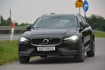 Volvo V60 Cross Country 2.0D D4 nawi 4x4 automat