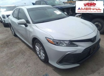 Toyota Camry 2023, 2.5L, LE, po gradobiciu