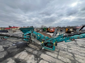 Przesiewacz Powerscreen Warrior 800