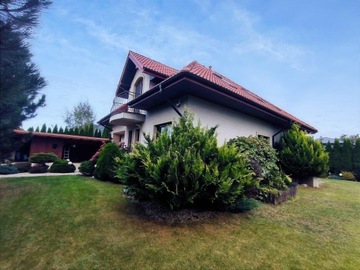 Dom, Brwinów, Brwinów (gm.), 210 m²