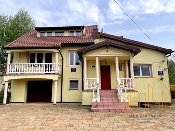 Dom, Raszyn, Raszyn (gm.), 250 m²