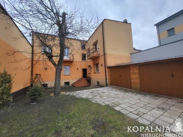 Dom, Częstochowa, 350 m²