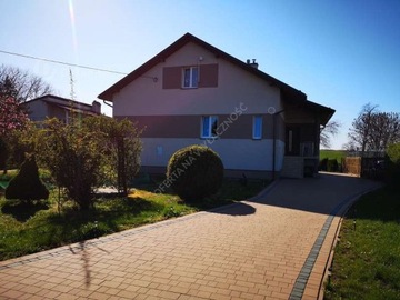 Dom, Pawłosiów, Pawłosiów (gm.), 247 m²