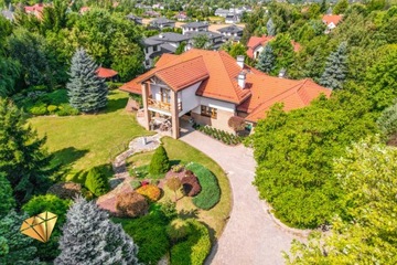 Dom, Marysin, Jastków (gm.), 486 m²
