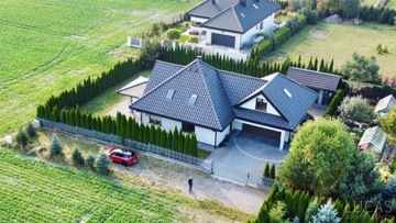 Dom, Prawiedniki, Głusk (gm.), 248 m²