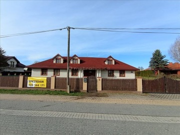 Dom, Kobylnica, Kobylnica (gm.), 272 m²
