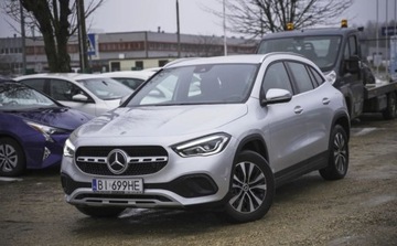 Mercedes-Benz GLA Mercedes-Benz GLA