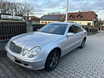 Mercedes E 200 kompressor ładny świeżo