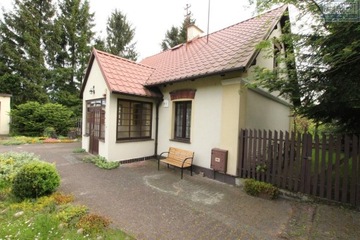 Dom, Żółwin, Brwinów (gm.), 110 m²