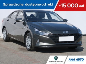 Hyundai Elantra 1.6 MPI, Salon Polska