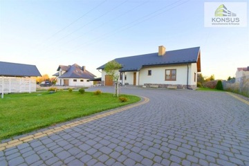 Dom, Domaszowice, Masłów (gm.), 155 m²