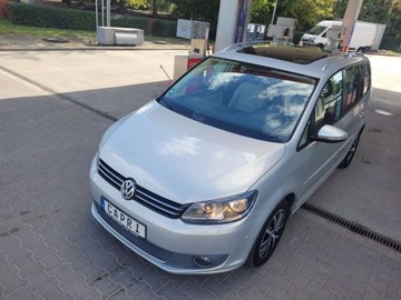 Volkswagen Touran 1.4TSi Highline MAX Full Opc...