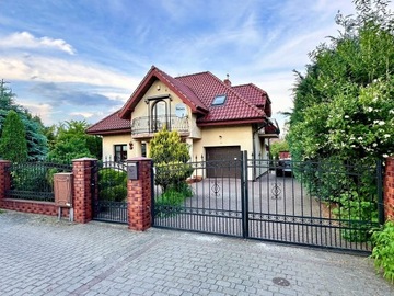 Dom, Legionowo, Legionowski (pow.), 238 m²